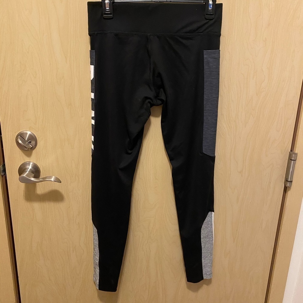 VS pink leggings - Picture 4 of 4
